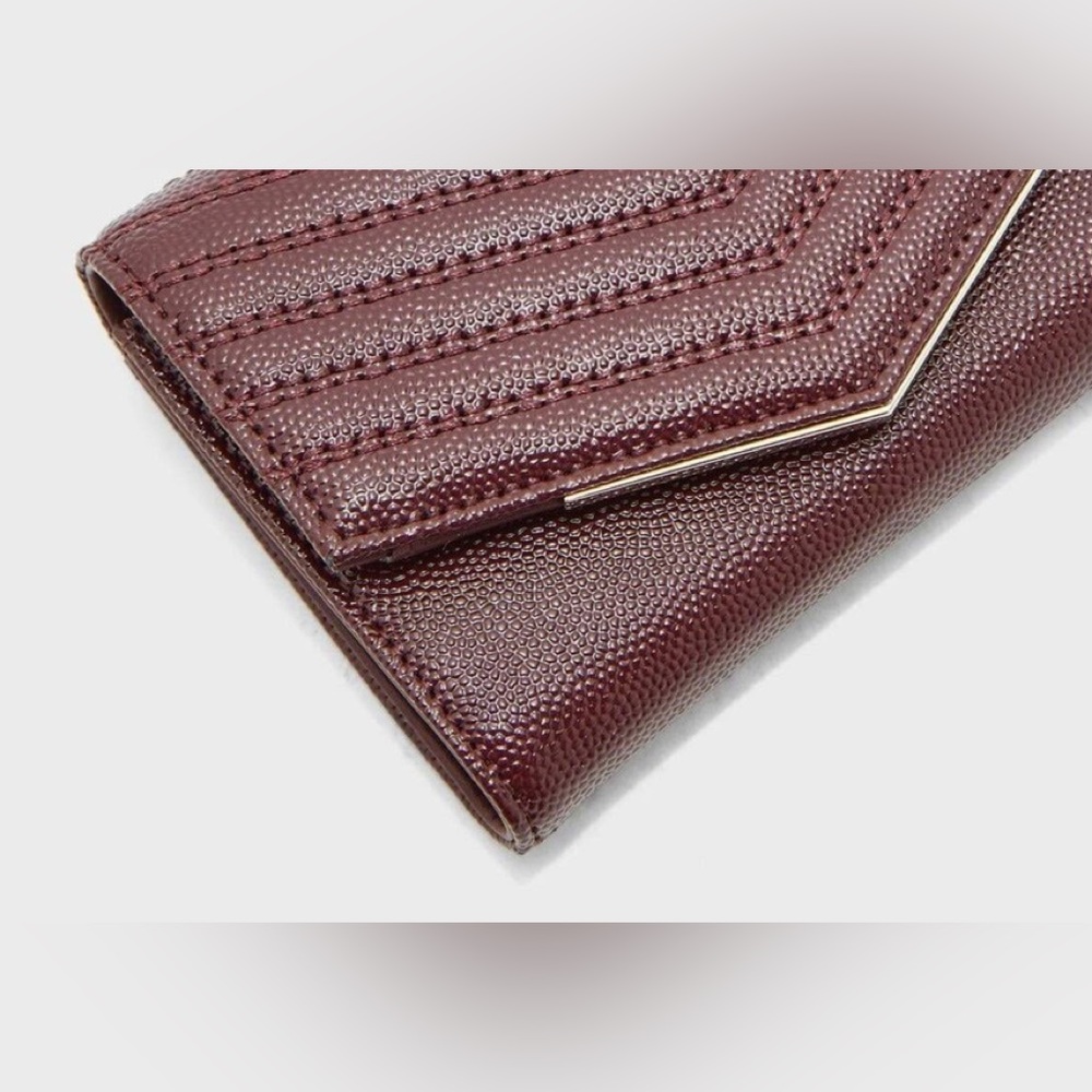 Ted Baker Women's Shaadi Small Trifold Chevron Red ID Wallet in Pebbled Leather